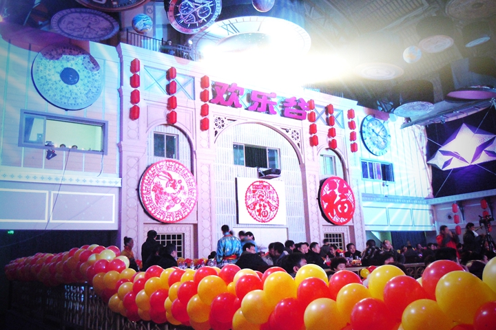 2011年歡樂(lè )谷團拜會(huì )照片 (9).jpg